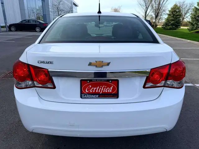 2014 Chevrolet Cruze 4dr Sedan 2LS - Photo 5