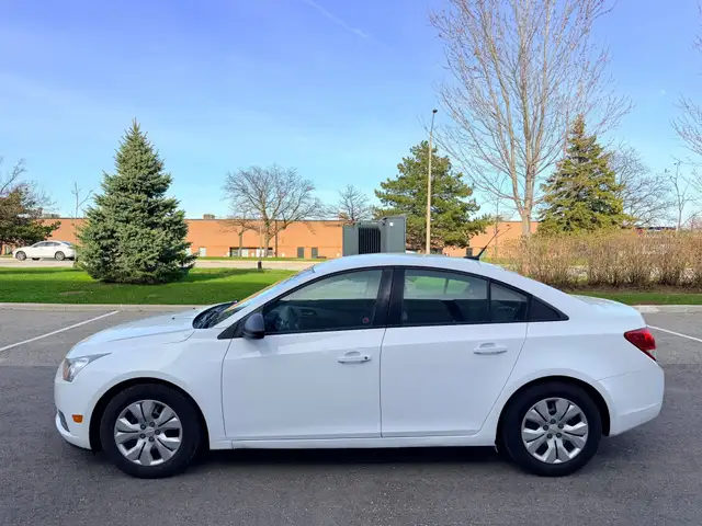 2014 Chevrolet Cruze 4dr Sedan 2LS - Photo 7