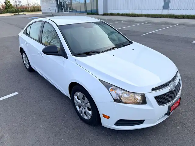 2014 Chevrolet Cruze 4dr Sedan 2LS - Photo 9