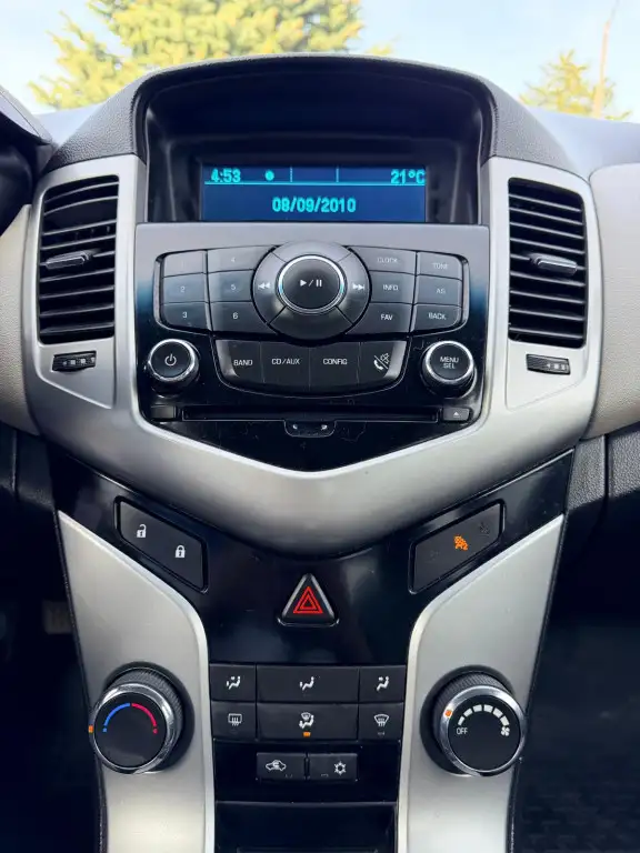 2014 Chevrolet Cruze 4dr Sedan 2LS - Photo 13