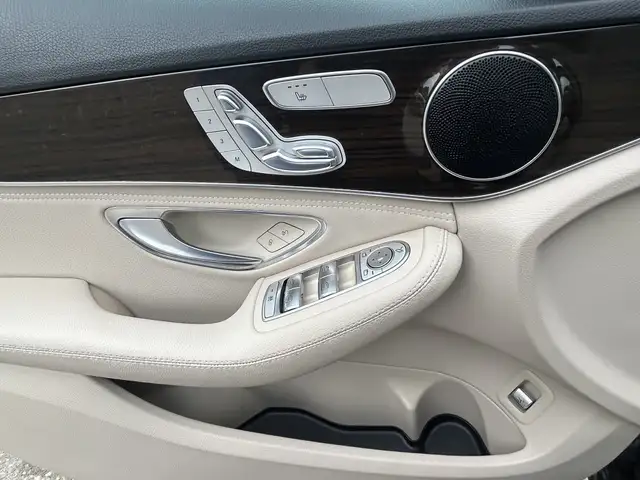2015 Mercedes-Benz C-Class C300 4MATIC AWD SEDAN/NAVIGATION/BACK - Photo 32