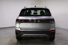 2025 Volkswagen Taos Trendline 4MOTION - Photo 5
