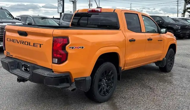 2025 Chevrolet Colorado WT Crew 4WD | 2.7L Turbomax | Advanced - Photo 4