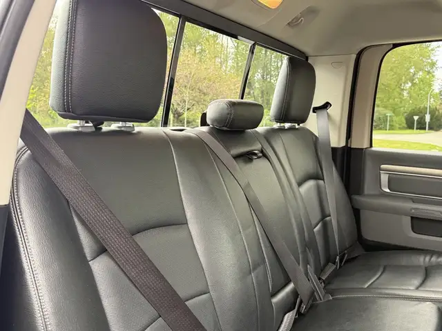 2018 Ram 1500 Big Horn Black Package Crew Cab 4X4 EcoDiesel - Photo 20