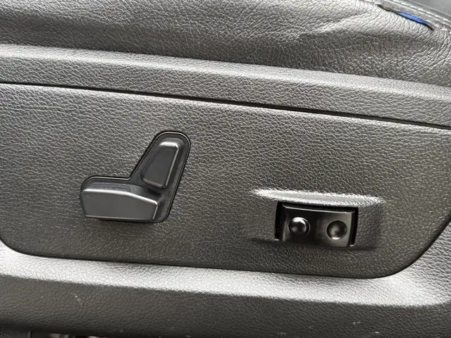 2018 Ram 1500 Big Horn Black Package Crew Cab 4X4 EcoDiesel - Photo 37