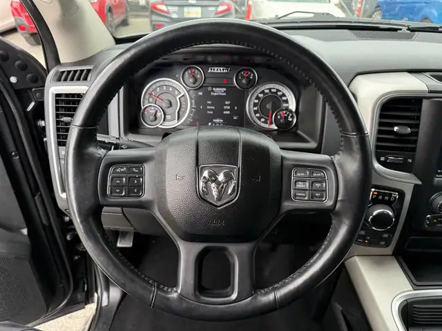 2018 Ram 1500 Big Horn Black Package Crew Cab 4X4 EcoDiesel - Photo 38