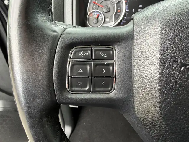 2018 Ram 1500 Big Horn Black Package Crew Cab 4X4 EcoDiesel - Photo 39