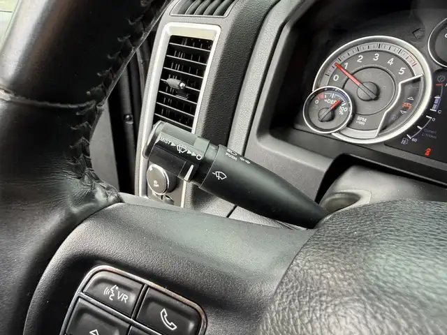 2018 Ram 1500 Big Horn Black Package Crew Cab 4X4 EcoDiesel - Photo 41