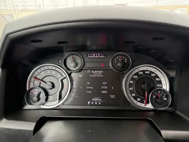 2018 Ram 1500 Big Horn Black Package Crew Cab 4X4 EcoDiesel - Photo 42