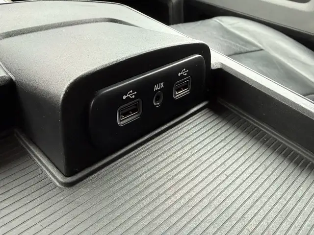 2018 Ram 1500 Big Horn Black Package Crew Cab 4X4 EcoDiesel - Photo 53