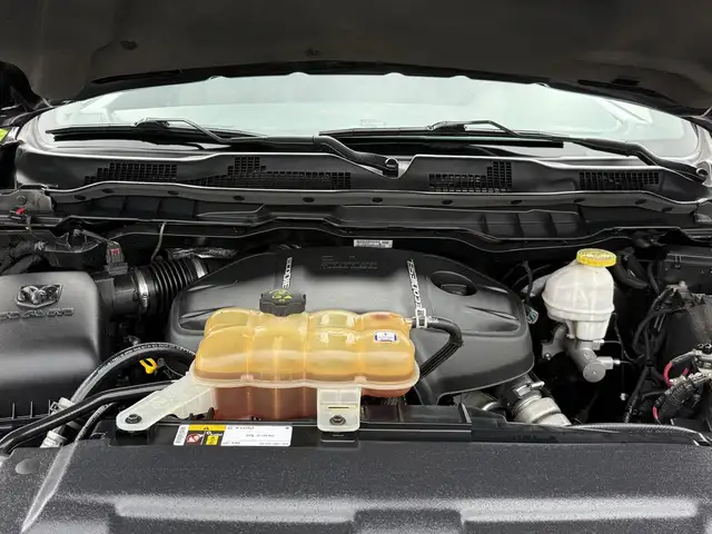 2018 Ram 1500 Big Horn Black Package Crew Cab 4X4 EcoDiesel - Photo 59