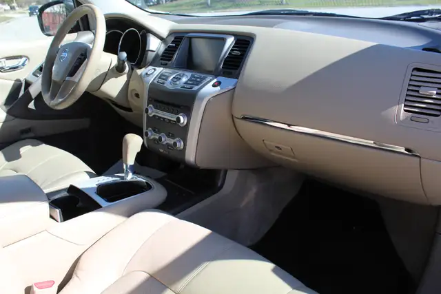 2013 Nissan Murano SL 4dr All-wheel Drive - Photo 9
