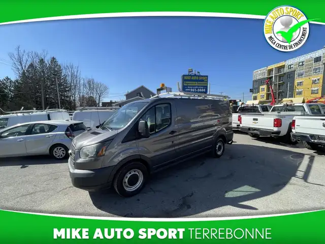 Ford Transit Cargo Van T-150 toit bas 130 po 2015
