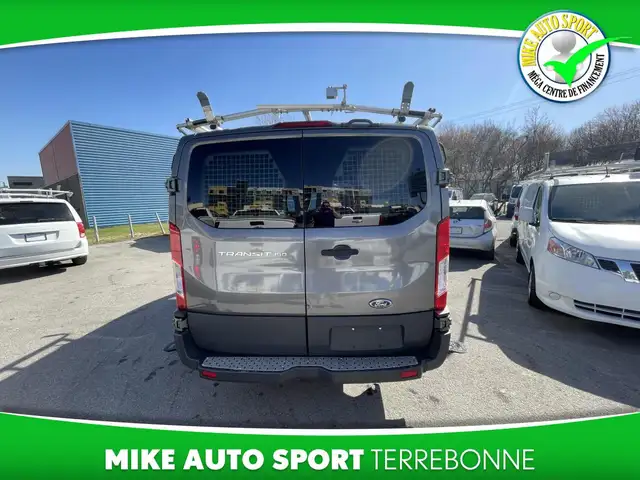 Ford Transit Cargo Van T-150 toit bas 130 po 2015 - Photo 3