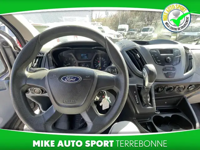 Ford Transit Cargo Van T-150 toit bas 130 po 2015 - Photo 9