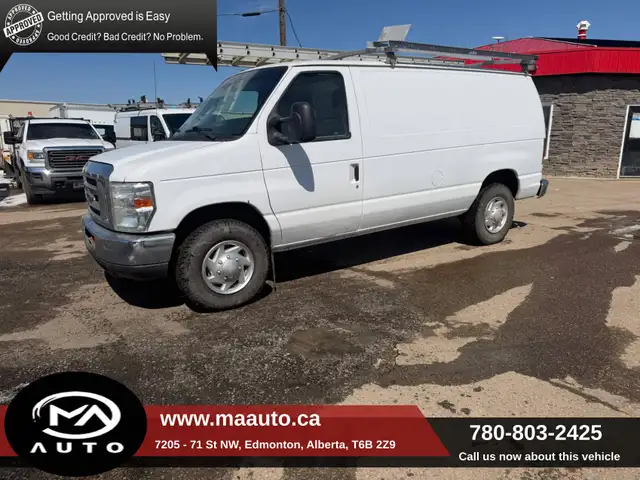 2013 Ford Econoline E-250 - Shelving and Ladder Rack Included