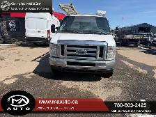 2013 Ford Econoline E-250 - Shelving and Ladder Rack Included - Photo 2