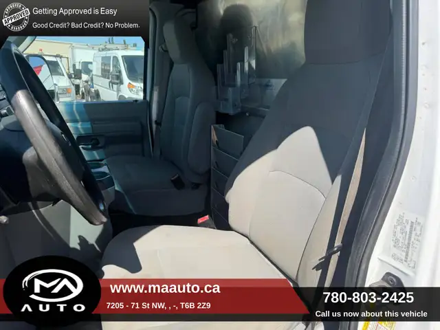 2013 Ford Econoline E-250 - Shelving and Ladder Rack Included - Photo 12