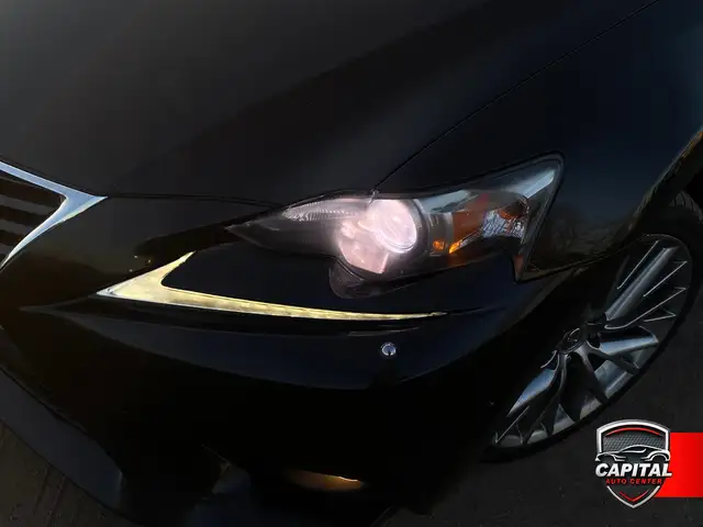 2014 Lexus IS 250 - Photo 2