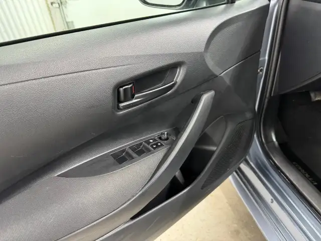 Toyota Corolla Le A/c Caméra 2023 à vendre - Photo 16