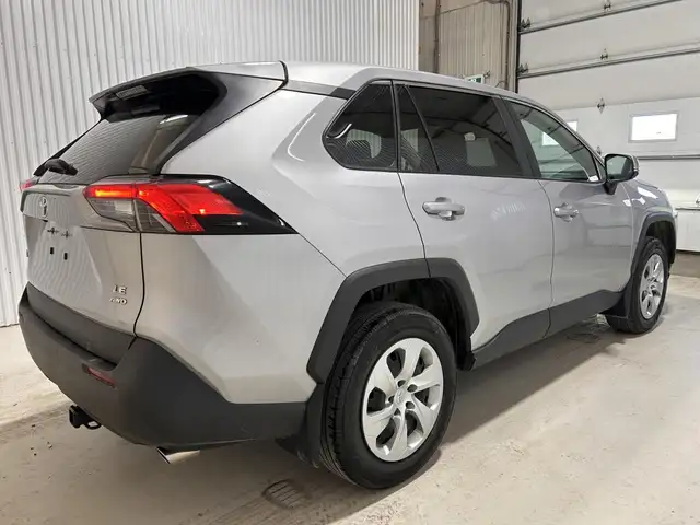 Toyota RAV4 LE TI 2022 à vendre - Photo 7