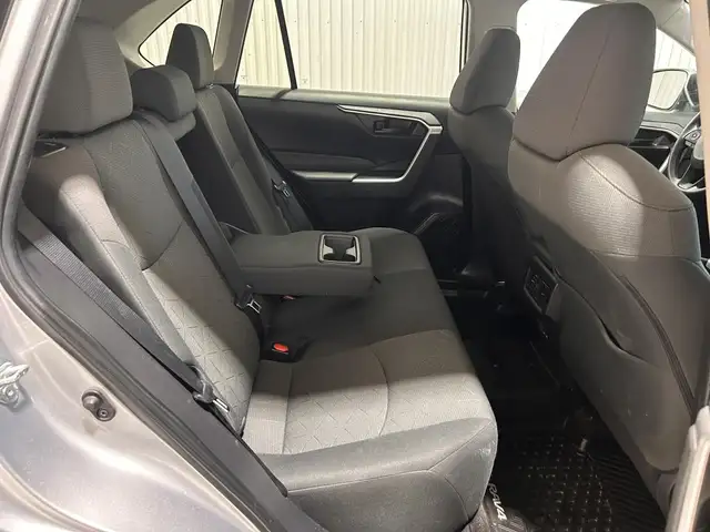 Toyota RAV4 LE TI 2022 à vendre - Photo 18