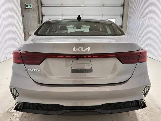 KIA Forte EX IVT 2023 à vendre - Photo 9
