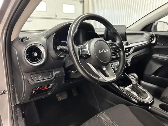 KIA Forte EX IVT 2023 à vendre - Photo 14