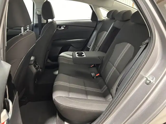 KIA Forte EX IVT 2023 à vendre - Photo 16