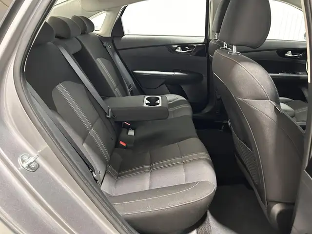 KIA Forte EX IVT 2023 à vendre - Photo 18