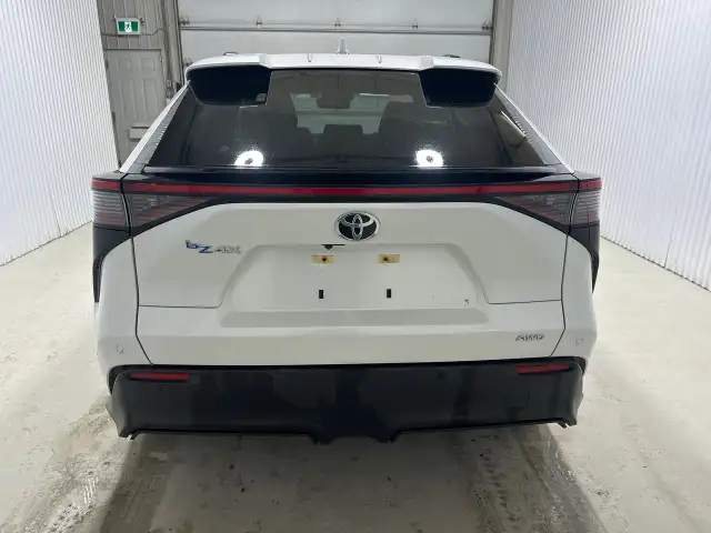 Toyota bZ4X Xle Tech. Awd Gps 2023 à vendre - Photo 7