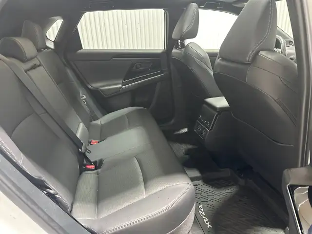 Toyota bZ4X Xle Tech. Awd Gps 2023 à vendre - Photo 16