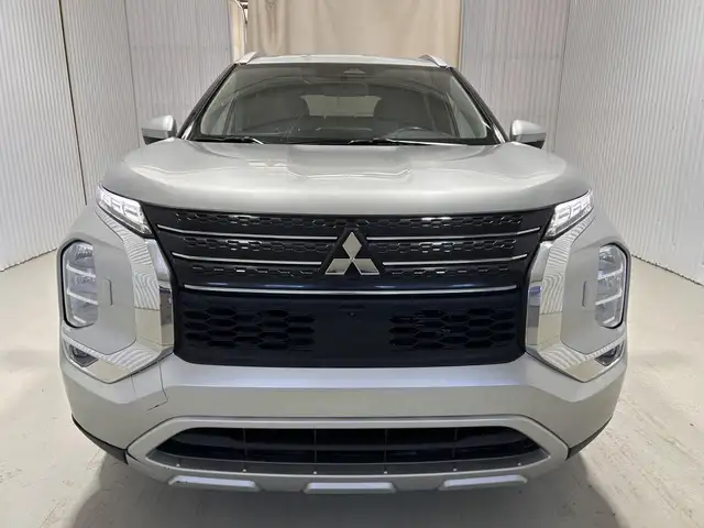 Mitsubishi Outlander PHEV LE S-AWC 2024 à vendre - Photo 3