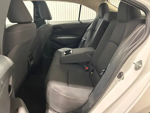 Toyota Corolla Le Bluetooth Sièges 2023 à vendre - Photo 16