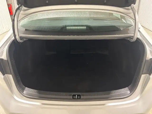 Toyota Corolla Le Auto Bluetooth 2023 à vendre - Photo 10