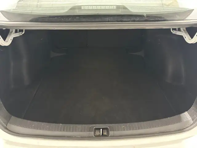 Toyota Corolla Le A/c Bluetooth 2024 à vendre - Photo 10