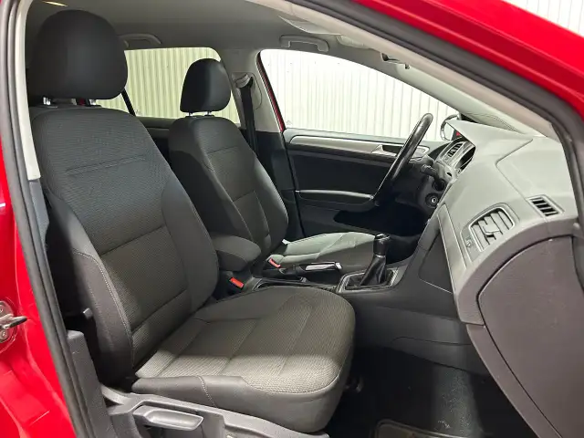 Volkswagen Golf Trendline Gar 2017 à vendre - Photo 18