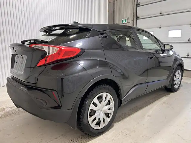Toyota C-HR LE TA 2021 à vendre - Photo 7