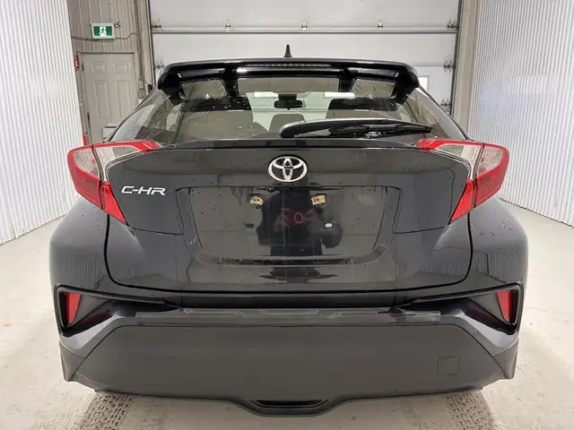 Toyota C-HR LE TA 2021 à vendre - Photo 9