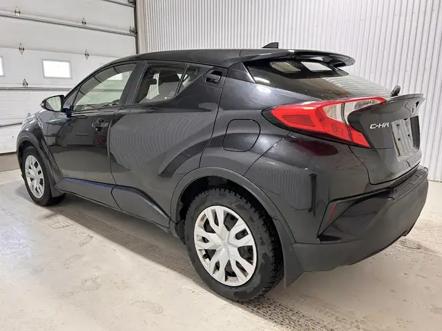 Toyota C-HR LE TA 2021 à vendre - Photo 11