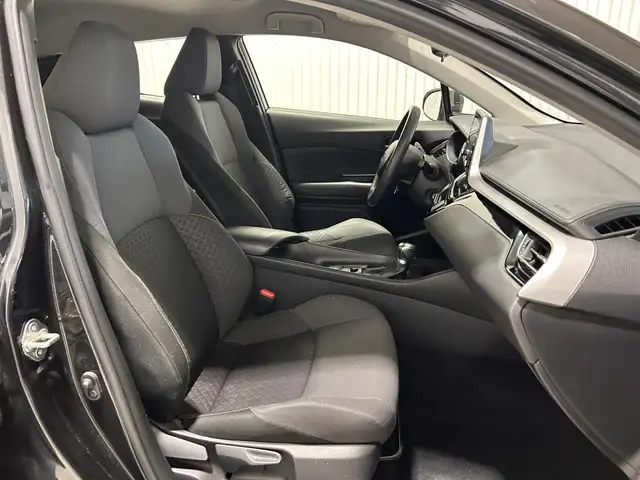 Toyota C-HR LE TA 2021 à vendre - Photo 19