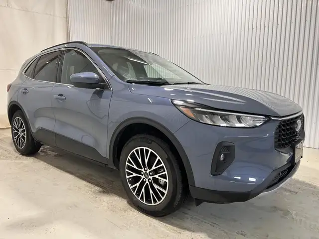 Ford Escape VHR VHR TA 2025 à vendre - Photo 4