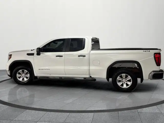 2019 GMC Sierra 1500 Accident Free|Ontario Vehicle|Ready For... - Photo 2