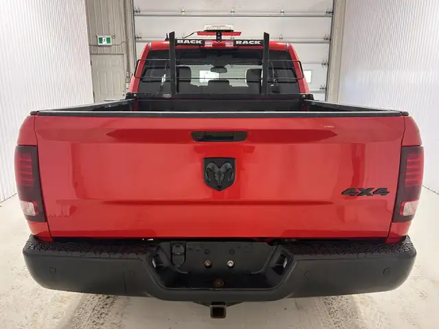 RAM 1500 Classic Warlock cabine d'équipe 4x4 caisse de 5 pi 7 po - Photo 9