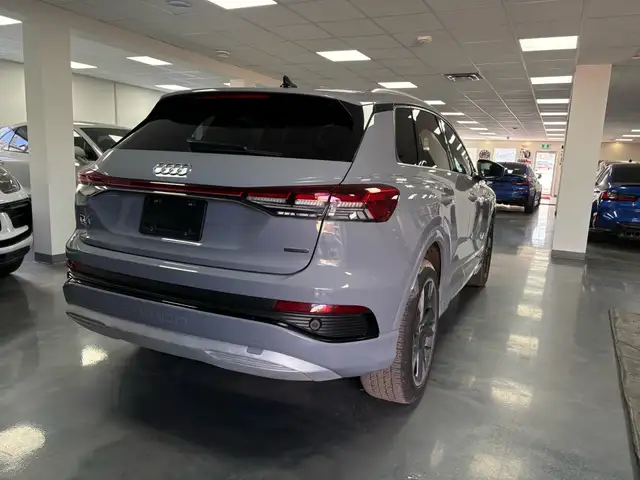2023 Audi Q4 e-tron 50 quattro S Line - Photo 3