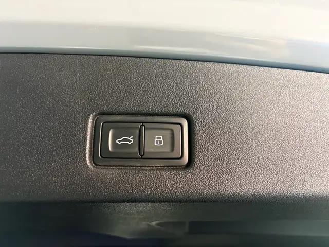 2023 Audi Q4 e-tron 50 quattro S Line - Photo 17
