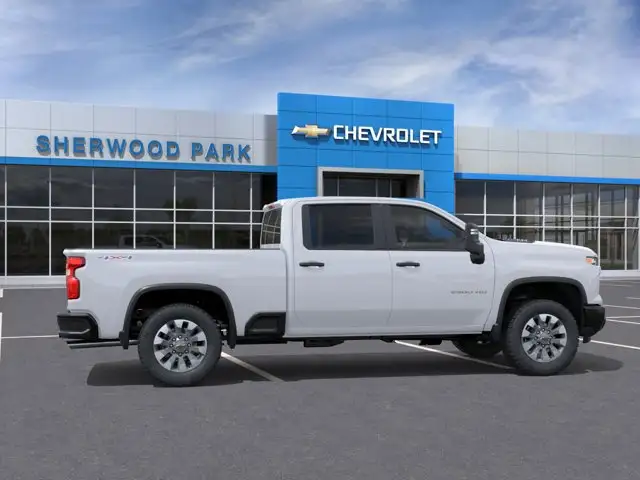 2026 Chevrolet Silverado 2500HD Custom - Photo 5