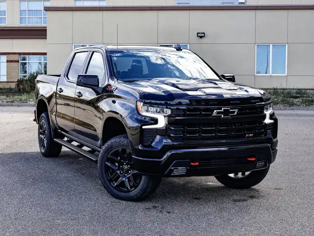 2026 Chevrolet Silverado 1500 LT Trail Boss - Photo 2