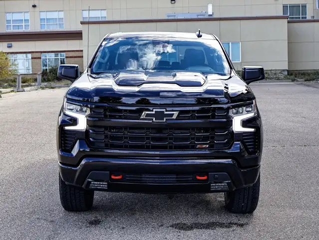 2026 Chevrolet Silverado 1500 LT Trail Boss - Photo 3