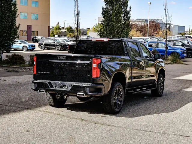 2026 Chevrolet Silverado 1500 LT Trail Boss - Photo 13